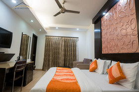 Silver Arch Hotel
