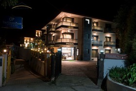 Silver Arch Hotel