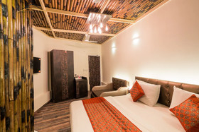 Silver Arch Hotel