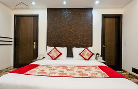 Silver Arch Hotel