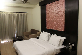 Silver Arch Hotel