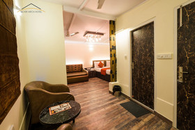 Silver Arch Hotel
