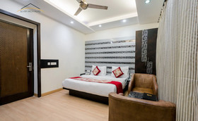 Silver Arch Hotel