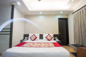 Silver Arch Hotel