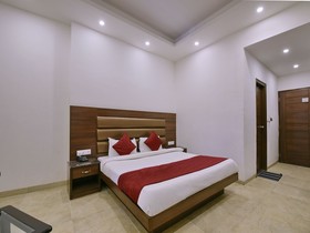 Villa Barlow by OYO Rooms