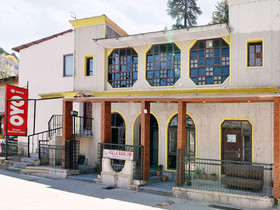 Villa Barlow by OYO Rooms