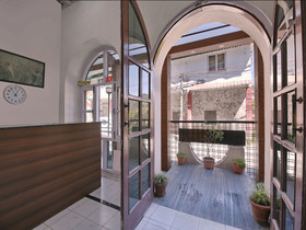 Villa Barlow by OYO Rooms