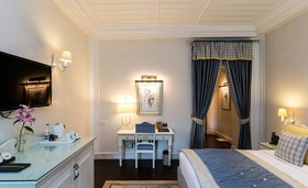 WelcomHotel The Savoy