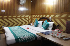 Ashok Hotel