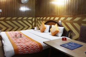 Ashok Hotel