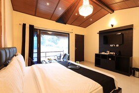 Bimbos Club Resort