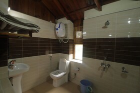 Birders Den Eco Resort
