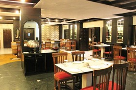 Dynasty Resort Khurpatal