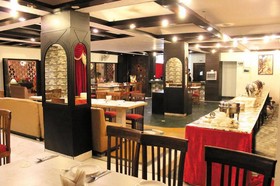 Dynasty Resort Khurpatal