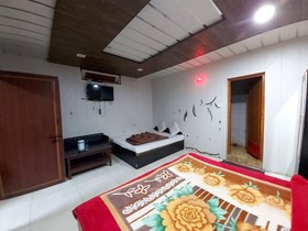 Goroomgo Atithi Raj Nainital