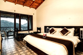 Goroomgo Sapphire Inn Bhimtal