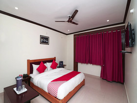 Green Roof Hotel And Resorts