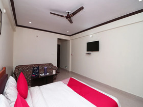 Green Roof Hotel And Resorts