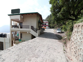 Green Roof Hotel And Resorts