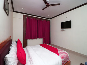 Green Roof Hotel And Resorts