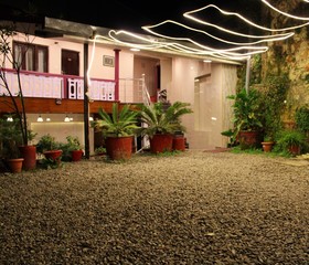 Hidden Chalet Mall Road Nainital by Goroomgo