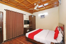 Hidden Chalet Mall Road Nainital by Goroomgo
