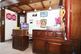 Hidden Chalet Mall Road Nainital by Goroomgo