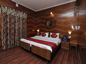 Hotel Ankur Plaza Deluxe by OYO Rooms