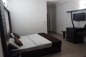 Hotel City Palace Nainital by Goroomgo