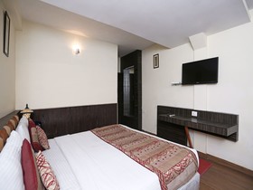 Hotel Relax Inn by OYO Rooms