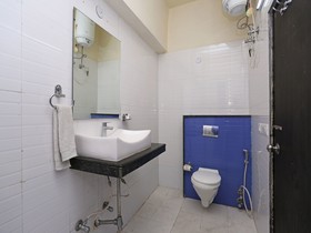 Hotel Relax Inn by OYO Rooms