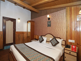 Hotel Vansh Regency