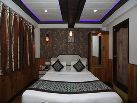 Hotel Vansh Regency