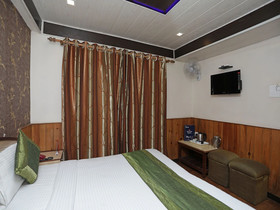 Hotel Vansh Regency