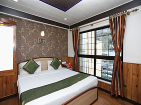 Hotel Vansh Regency