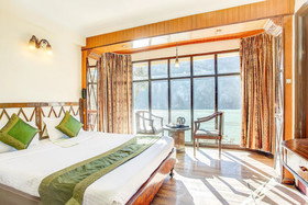 Lake Side Inn