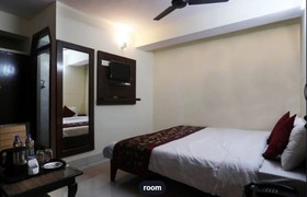 Oak Shade Hotel