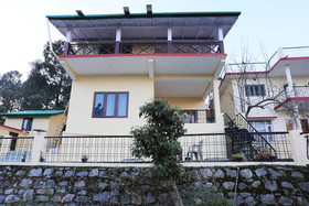 OYO 10774 Home 2BHK Singh Cottage Bhimtal