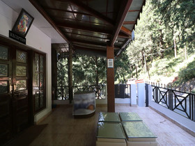 OYO 22268 The Janvi Cottage