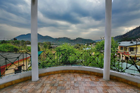 OYO 24795 Hills Ascot