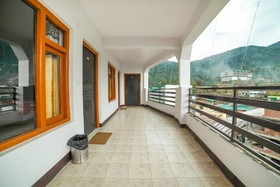 Srkheavens Inn by OYO Rooms