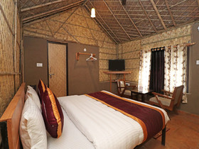 The Gharonda Hut by OYO Rooms