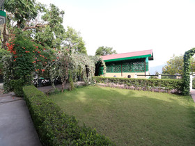 The Gharonda Hut by OYO Rooms
