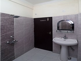 UK Retreat By OYO Rooms