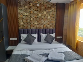 Hotel Asha Delight