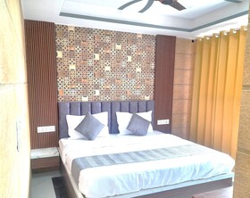 Hotel Asha Delight