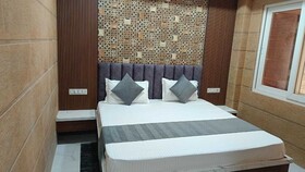 Hotel Asha Delight
