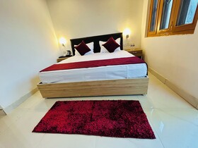 Seven Cozy Stay
