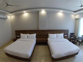 Moustache Rishikesh Luxuria