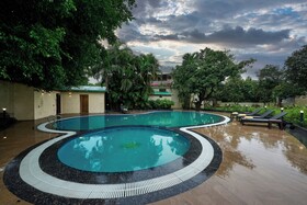 Abn Sarovar Portico Jim Corbett